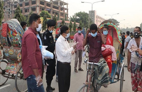 রাজধানীর চার স্পটে র‍্যাবের অভিযান, মাস্ক না থাকলেই জরিমানা