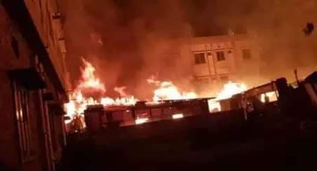 আগুনে পুড়ল অর্ধশতাধিক দোকান।