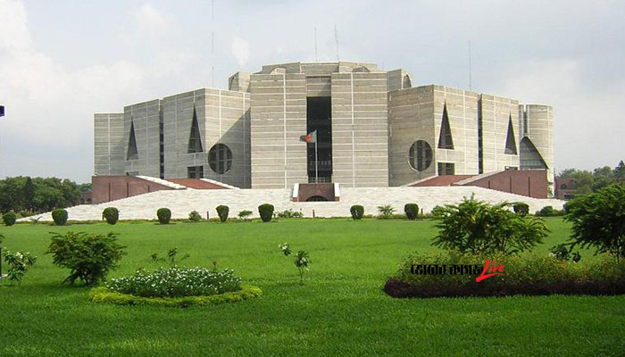 দুদকের জালে ১২ এমপি!