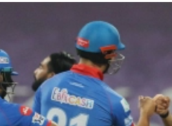 কোহলিদের এলিমিনেটরে ঠেলে কোয়ালিফায়ারে দিল্লি