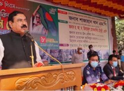 খালেদা জিয়া পার হলে ভেঙে পড়বে পদ্মা সেতু: শাজাহান খান।