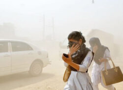 সবচেয়ে খারাপ অবস্থানে ঢাকার বাতাস