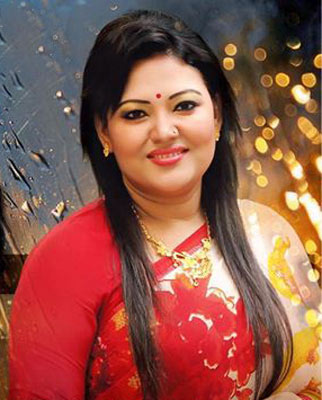 এবার হ্যাটট্রিক করলেন মমতাজ।