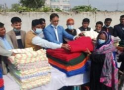 আরডিএ মাঠে মহানগর যুবলীগের উদ্যোগে কম্বল বিতরণ।