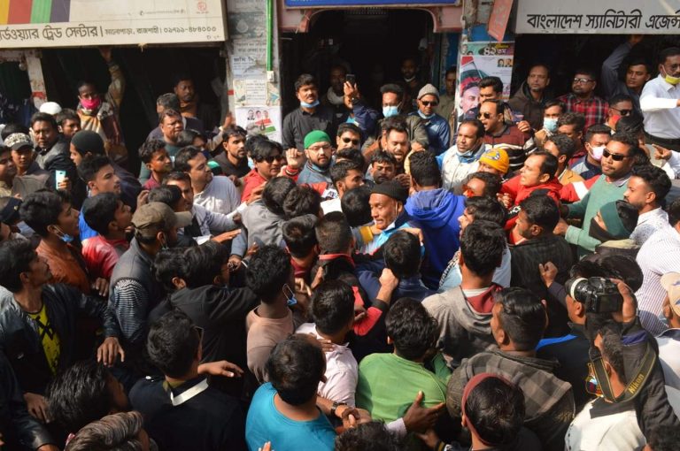 বিএনপির সমাবেশে হট্টগোল-হাতাহাতি!