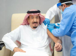 সৌদি বাদশা সালমান করোনার টিকা নিলেন!