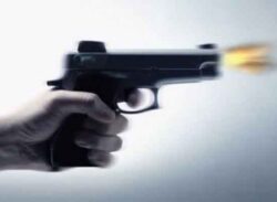 যুবকের পায়ে গুলি করে সটকে পড়ল রোহিঙ্গা!