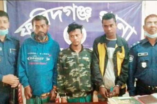 শ্রবণ প্রতিবন্ধী এক কিশোরীকে কৌশলে গণধর্ষণ, আটক ৪