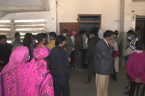 কাউন্সিলর প্রার্থীর সমর্থকদের সংঘর্ষে নিহত ১