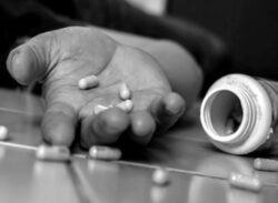 সুইসাইড নোটে আক্ষেপ করে দম্পতির আত্মহত্যা