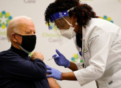 বাইডেন আজ টিকার দ্বিতীয় ডোজ নিচ্ছেন!