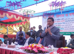 রেশমের ঐতিহ্য ফিরিয়ে আনতে তাঁতীদের সহায়তা করা হবে’