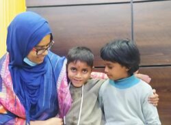 রূপসা উপজেলার নির্বাহী অফিসার নাসরিন আক্তারের ভালোবাসায়, মমতা, আদর এবং স্নেহ পেলো পথ শিশুরা।