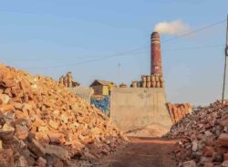 বরিশালে অবৈধ ৪টি ইটভাটা ধ্বংস করলো পরিবেশ অধিদপ্তর