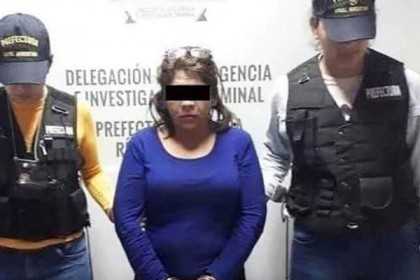 স্বামী পরকীয়ায় লিপ্ত সন্দেহে স্বামী কে কোপালেন স্ত্রী।