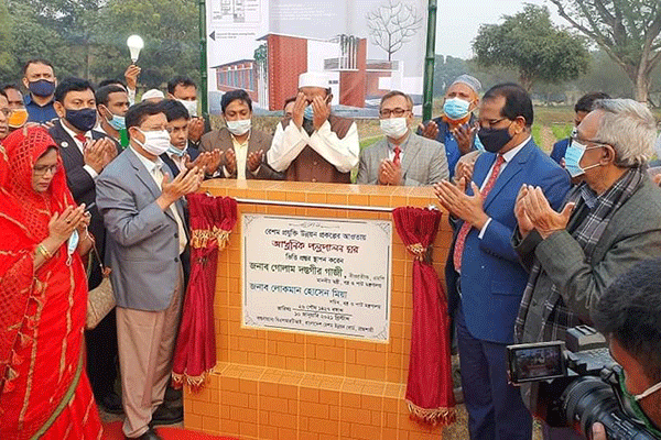 রেশম শিল্পের ঐতিহ্য ধরে রাখতে হবে : বস্ত্র ও পাটমন্ত্রী