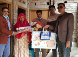 কন্যাশিশু জন্ম দেয়ায় দুটি পরিবার পেল এসপির উপহার:  চুয়াডাঙ্গার