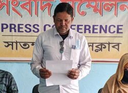 ৪ দিনেও গ্রেফতার নেই: ৫ জনকে কুপিয়ে জখম