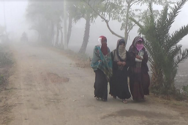 জনজীবন বিপর্যস্ত তীব্র শীতে ও কুয়াশা!