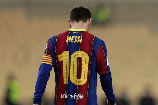 কী ভাবছে পিএসজি মেসিকে নিয়ে ?