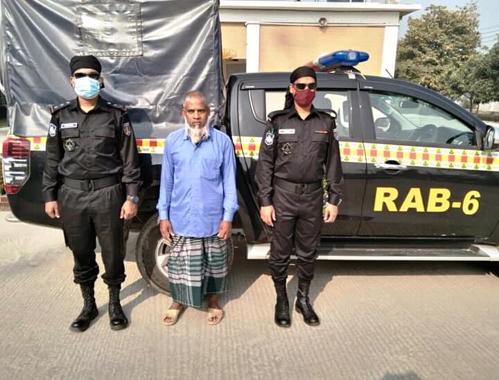 বাগেরহাটের শরণখোলায় বিদেশী পিস্তল ও গুলিসহ এক কৃষকে আটক।