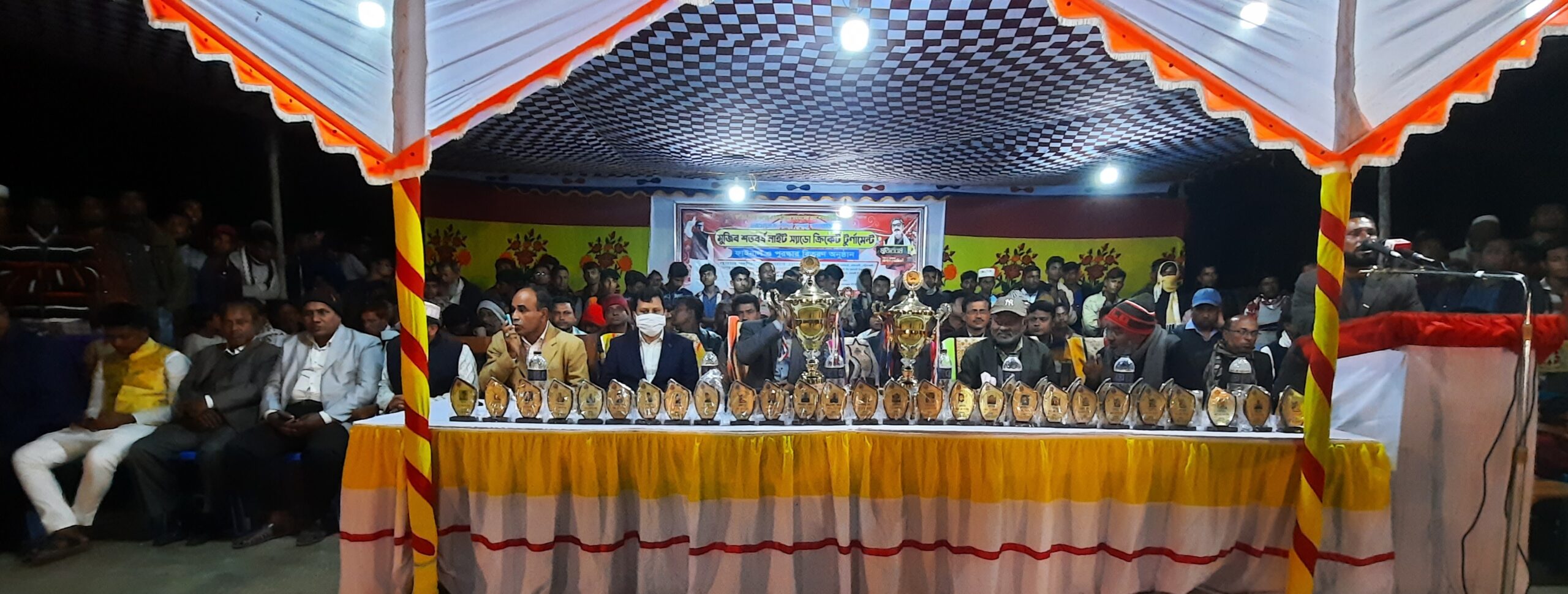 রাঙ্গাবালীতে মুজিব শতবর্ষ নাইট শ্যাডো ক্রিকেট টুর্নামেন্ট এর ফাইনাল অনুষ্ঠিত