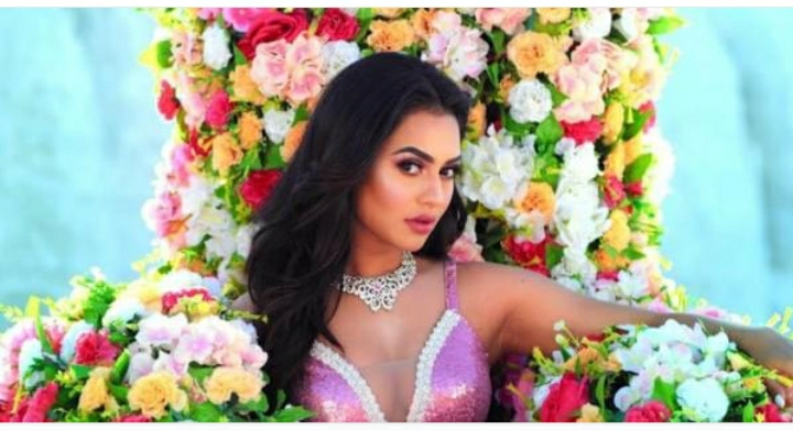 করোনাজয়ী নুসরাত মেতেছিলেন ফুলসজ্জায়, বললেন- আমার জন্য বছরটা মন্দ যায়নি।