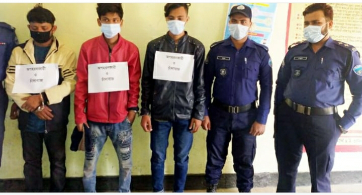 অস্ত্রের মুখে প্রবাসীকে অপহরণ, অশ্লীল ছবি তুলে মুক্তিপণ আদায়