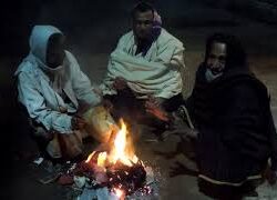 আগুন পোহাতে বসে লড়ি চাপায় দু’জন নিহত, আহত ৪