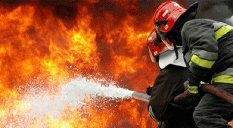 নকশীকাঁথা এক্সপ্রেস ট্রেনে আগুন।