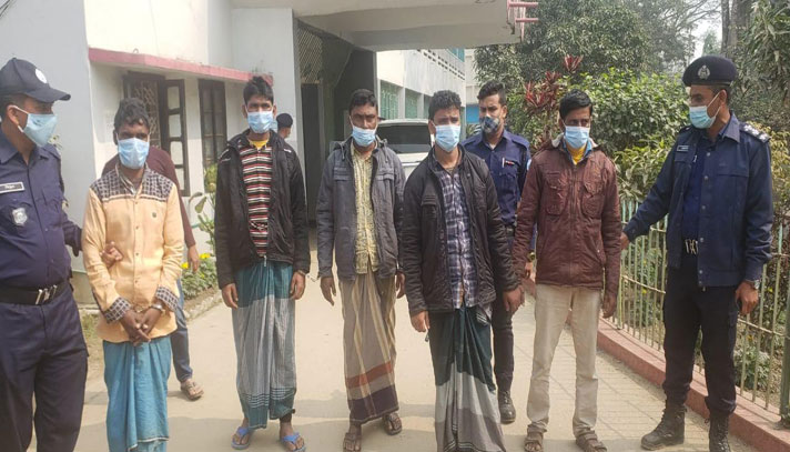 ফের বিবস্ত্র করে নির্যাতন, নোয়াখালীতে!  গ্রেপ্তার ৫