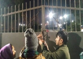 ভিসির বাসভবনে ছাত্রলীগের তালা