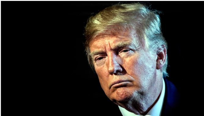 ট্রাম্পকে দুই বছরের জন্য নিষিদ্ধ করল ফেসবুক