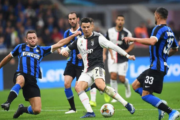 রোনালদোর জোড়া গোলে ইতালিয়ান কাপের ফাইনালের পথে।