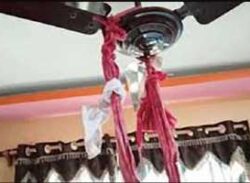 সিলিং ফ্যানে ঝুলছিলো যুবকটি