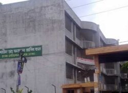 কলেজের শহীদ ডা. ফজলে রাব্বি হলে এক শিক্ষার্থীর ওপর নৃশংস নির্যাতন।