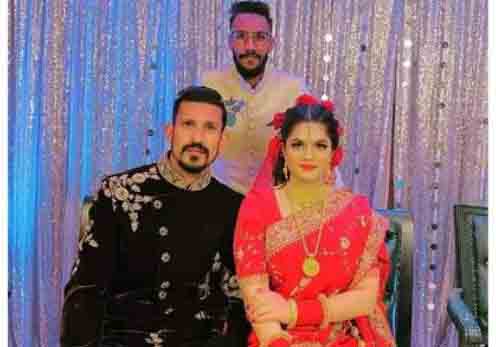 হোয়াইটওয়াশ হয়ে হতাশায় বিয়ে করেছেন অলরাউন্ডার নাসির হোসেন।