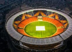 দিবা-রাত্রির এ টেস্ট গড়াবে বিশ্বের সবচেয়ে বড় স্টেডিয়ামে