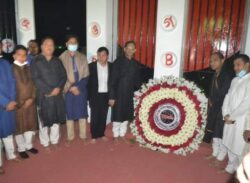 লক্ষ্মীপুরে শহীদদের স্বরণে হাজারো মানুষের শ্রদ্ধাঞ্জলি