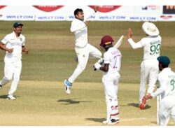 তৃতীয় দিন শেষে কিছুটা সুবিধাজনক অবস্থানে বাংলাদেশ