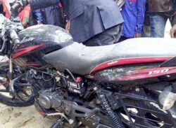 জালে উঠল মাছের পরিবর্তে পালসার মোটরসাইকেল।