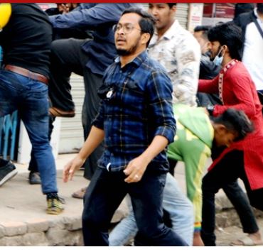 ছাত্রলীগের ধাওয়ায় পুলিশ ফাঁড়িতে ঢুকলেন বিএনপির এমপি