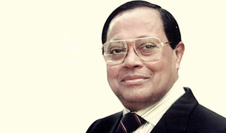 সাবেক প্রধানমন্ত্রী মওদুদ আহমদের  রাজনৈতিক জীবন