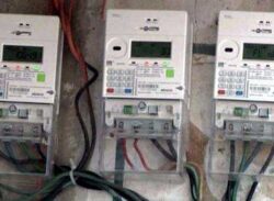 প্রিপেইড মিটারে পদে পদে গ্রাহকের ভোগান্তি