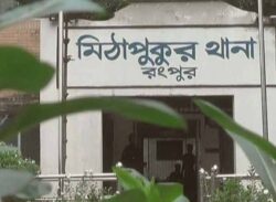 এক যুবককে সন্তান দাবি করেছেন দুই পরিবার।