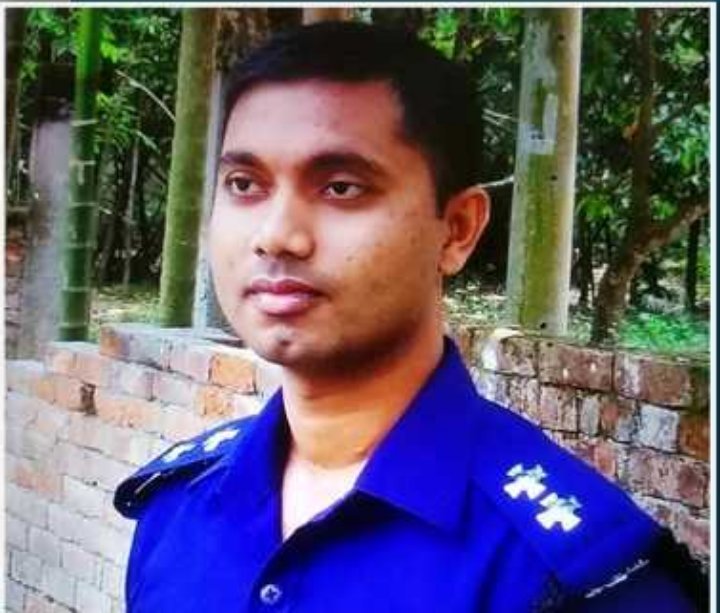 থানার ছাদে উঠে মাথায় গুলি চালিয়ে আত্মহত্যা