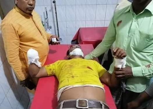 ভোলার লালমোহনে স্বেচ্ছাসেবকলীগ নেতার হাতের কব্জি কেটে নিলেন সন্ত্রাসীরা