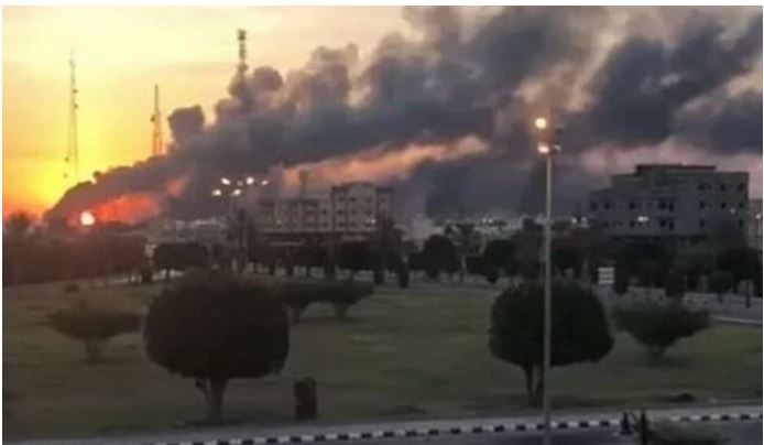 সৌদির তেল শোধনাগারে হুতি বিদ্রোহীদের ড্রোন হামলা