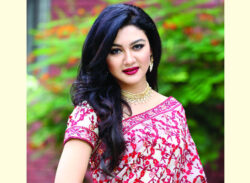 সেরা অভিনেত্রীর পুরস্কার জিতে নিলেন জয়া আহসান!!
