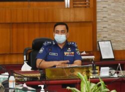 করোনা সংক্রমণ রোধে মাস্ক পরিধানসহ স্বাস্থ্য সুরক্ষা মেনে কেনাকাটা নি‌শ্চিত করার আহবান,- বেনজীর আহমেদ বিপিএম।